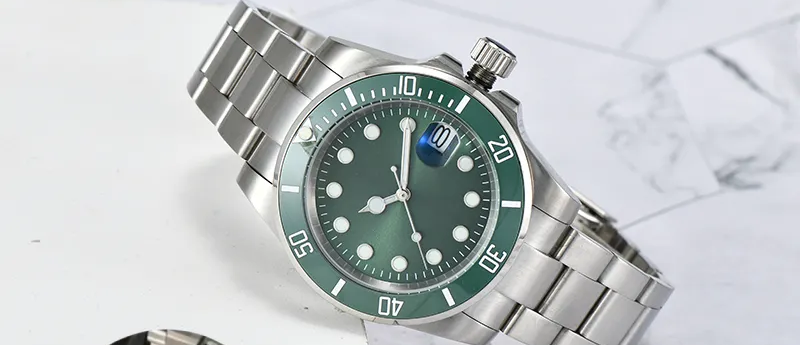 Rolexx Watch with box + sapphire glass